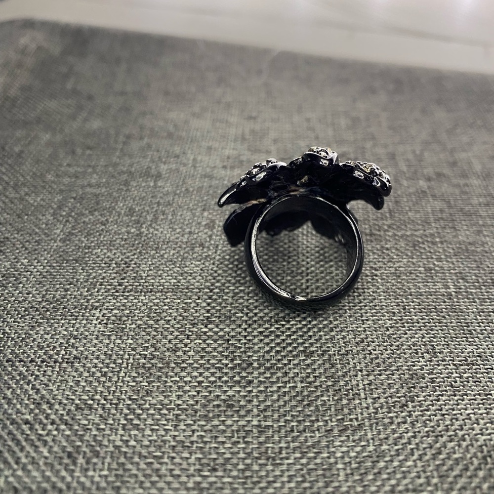 Flower gemstone statement ring - Picture 4 of 4